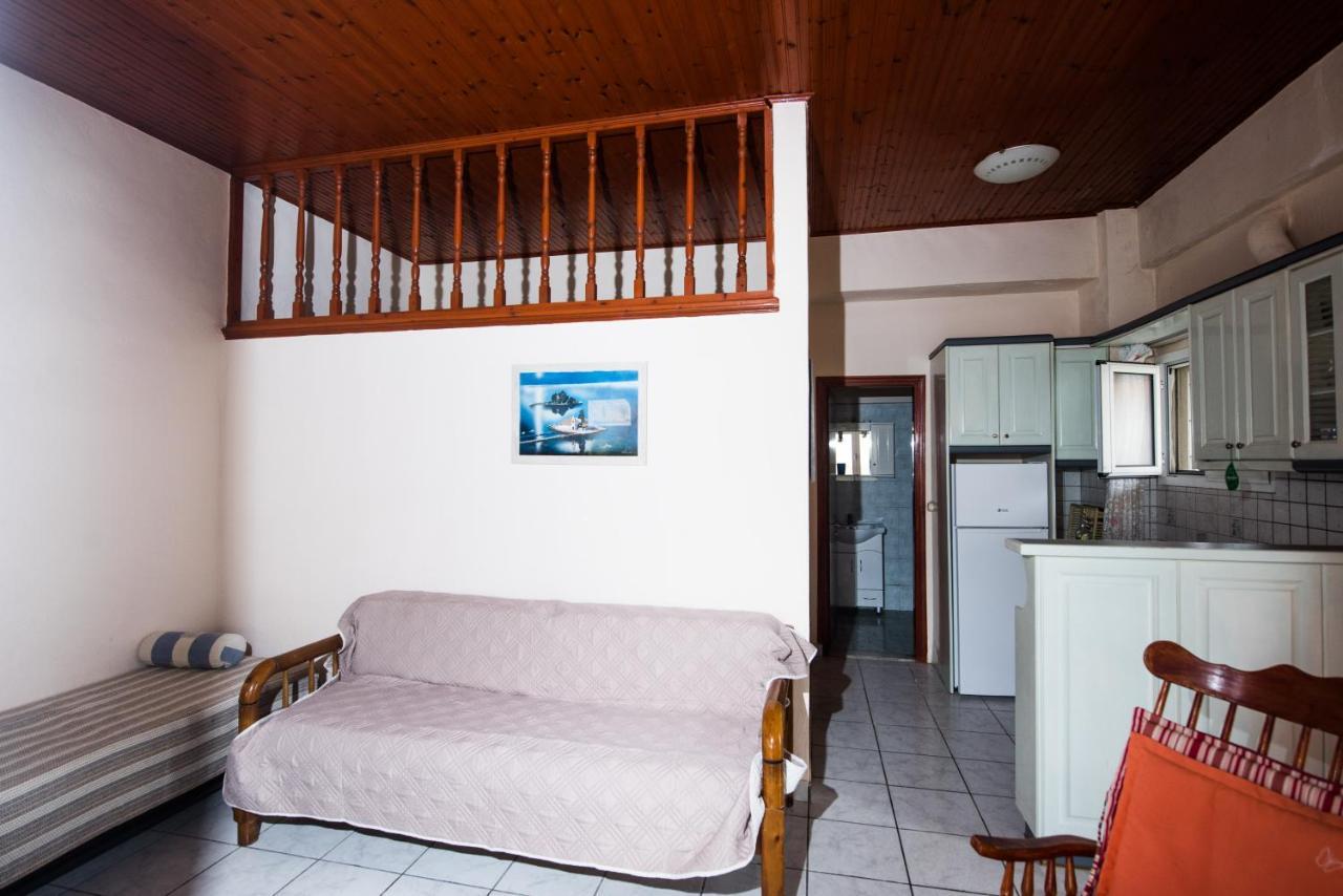 Pantelis Apartments Ájosz Jeórjosz Kültér fotó