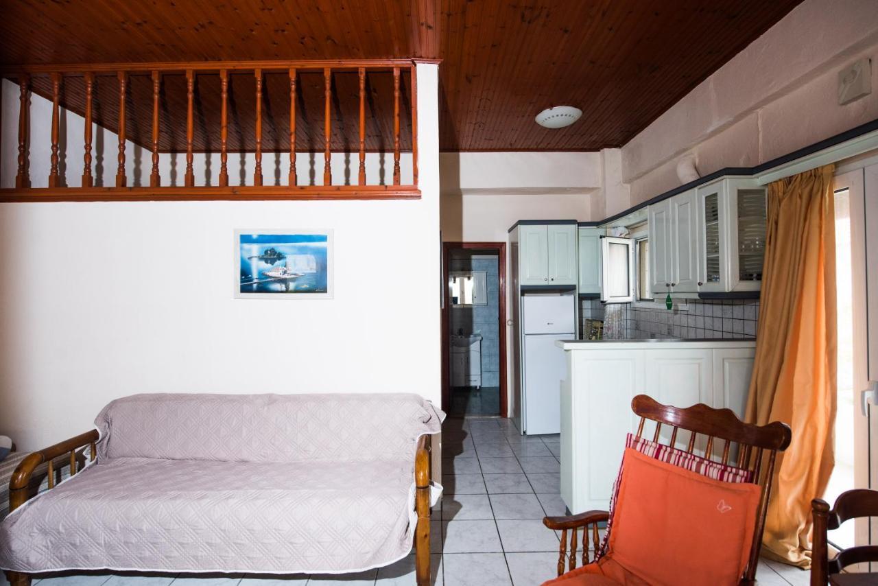Pantelis Apartments Ájosz Jeórjosz Kültér fotó