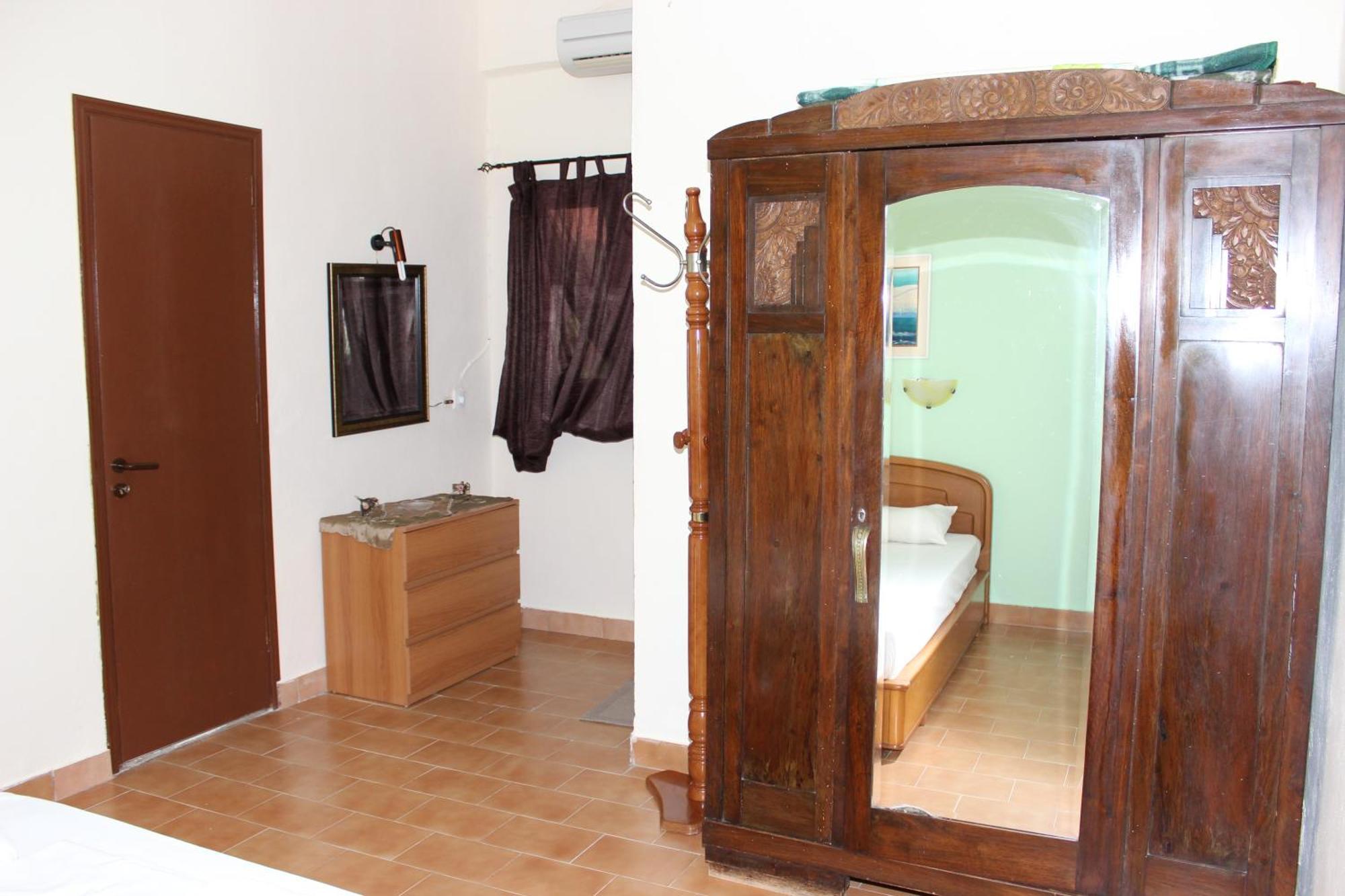 Pantelis Apartments Ájosz Jeórjosz Kültér fotó