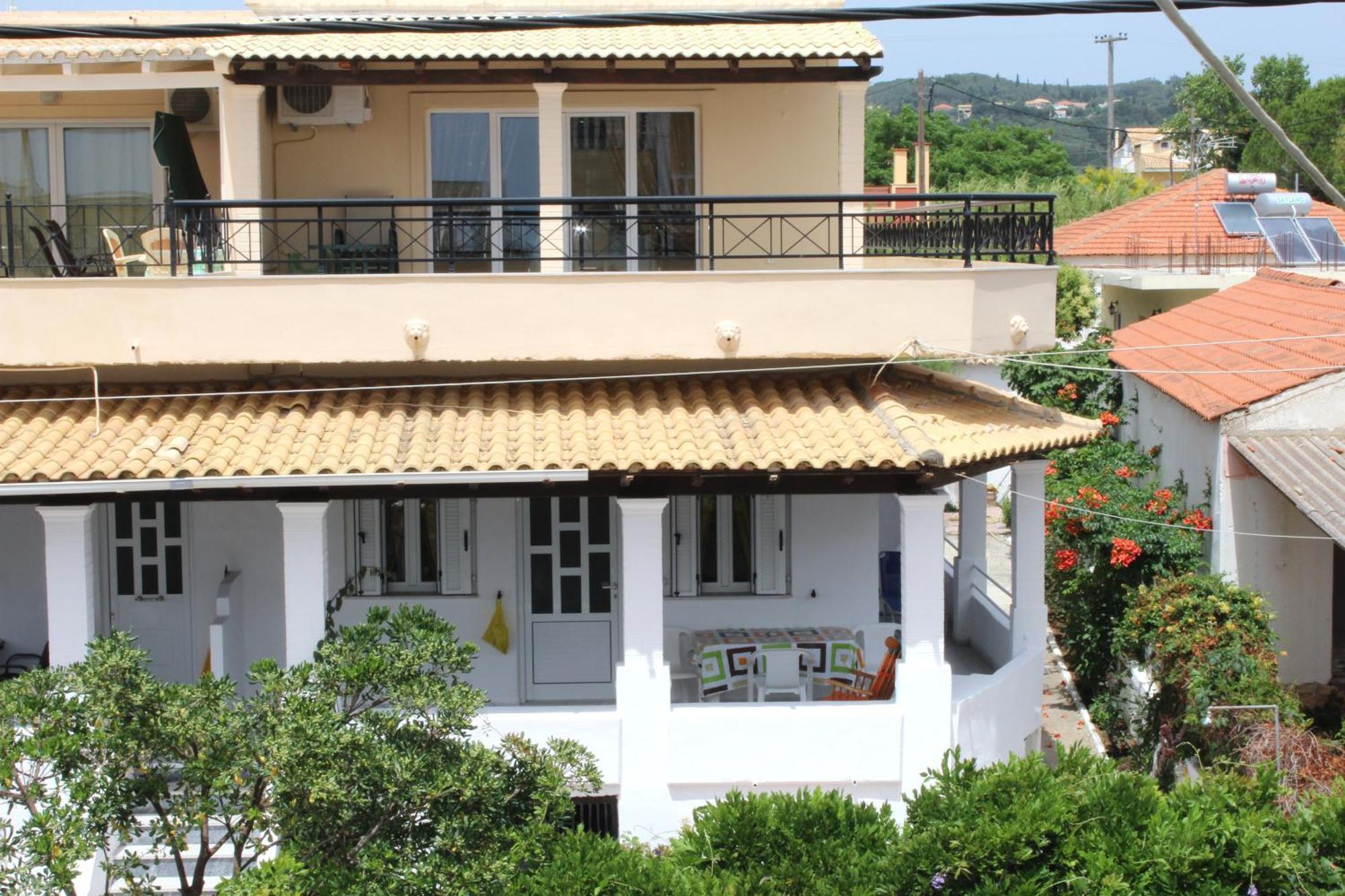Pantelis Apartments Ájosz Jeórjosz Kültér fotó